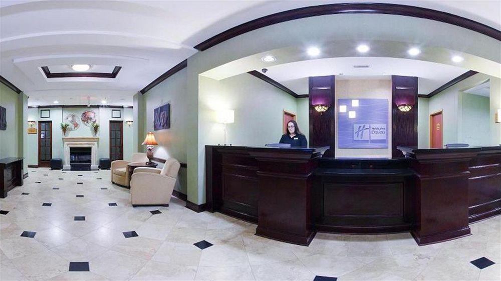 Holiday Inn Express Hotel & Suites Athens By Ihg Εξωτερικό φωτογραφία
