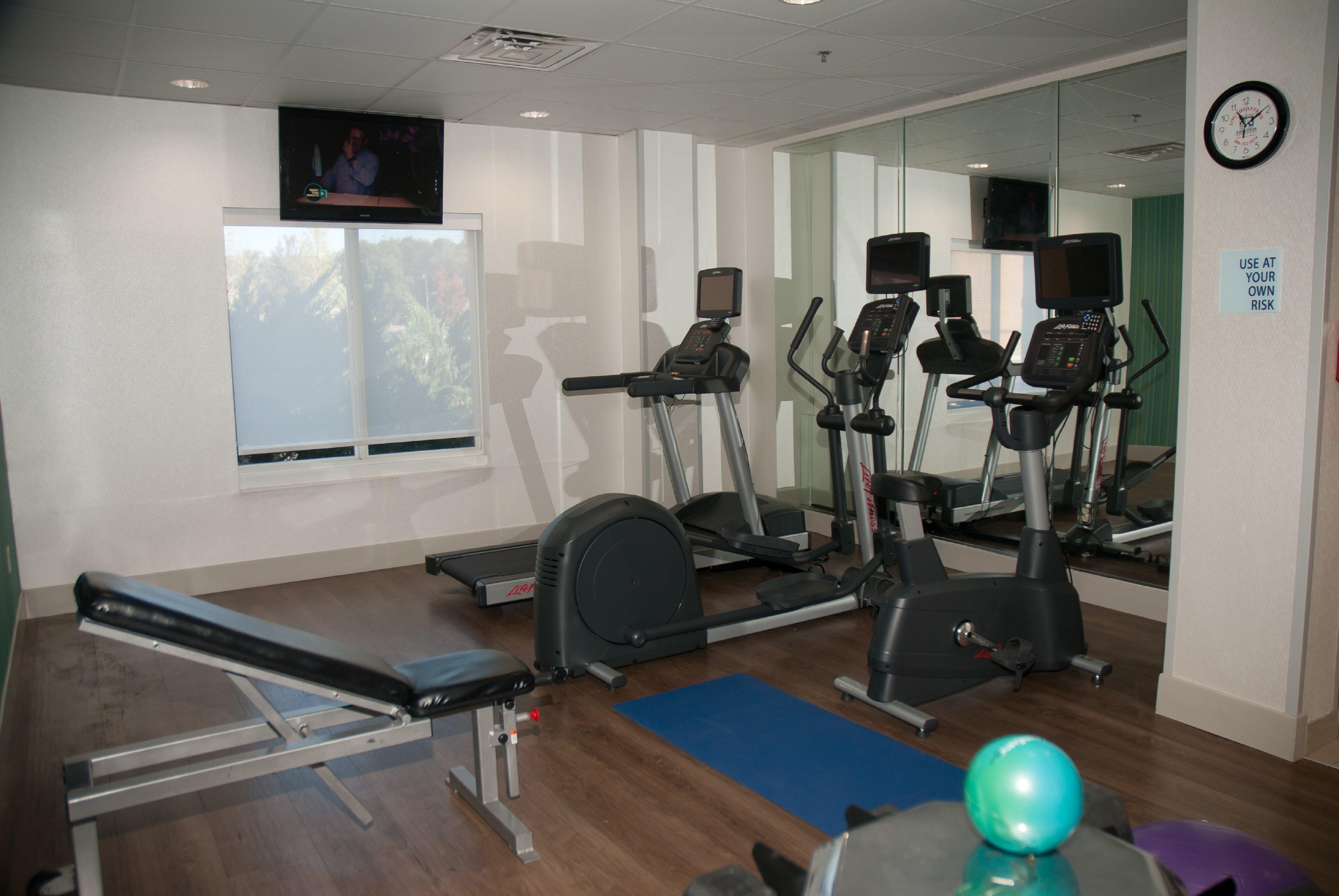 Holiday Inn Express Hotel & Suites Athens By Ihg Εξωτερικό φωτογραφία
