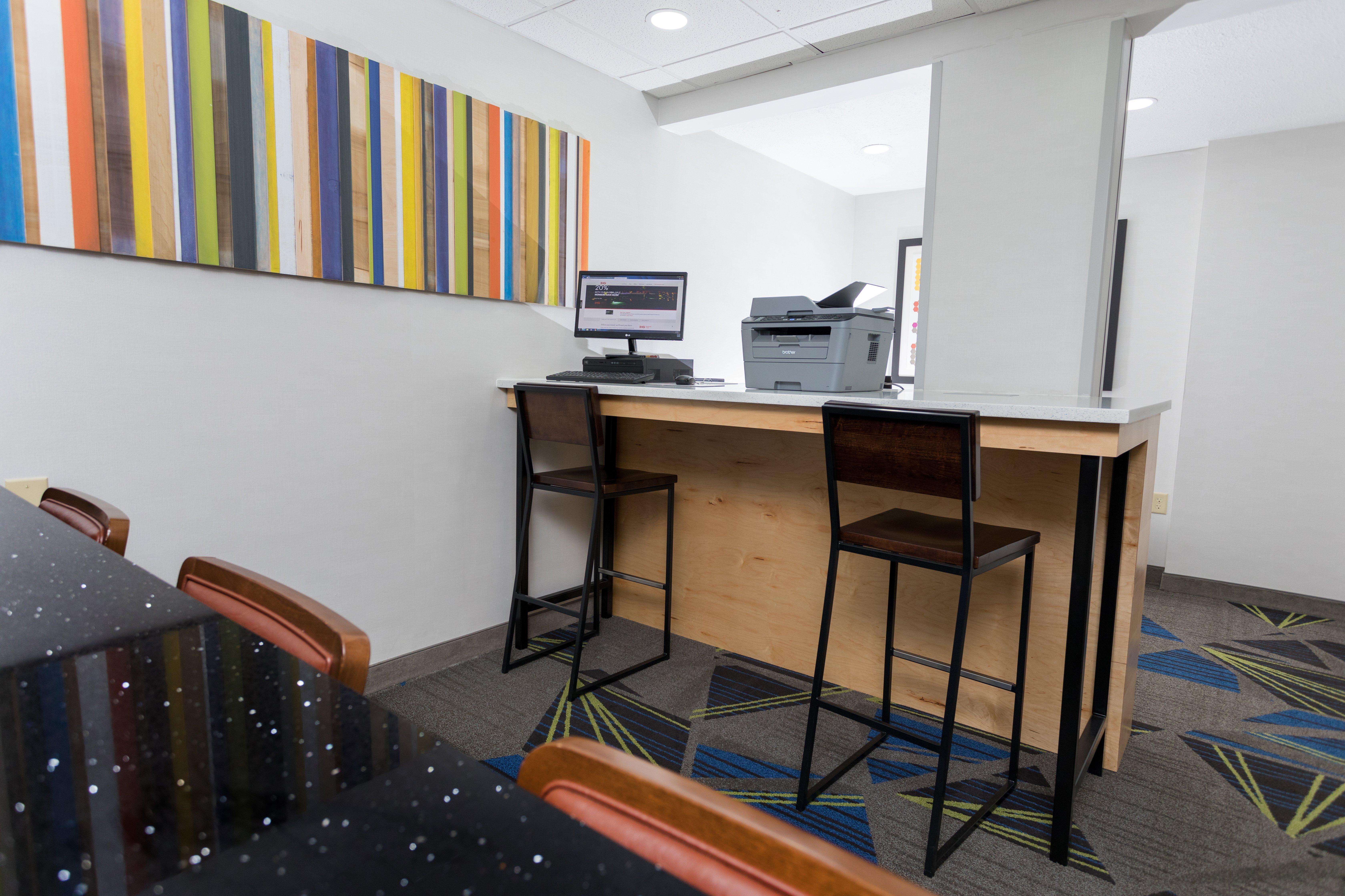 Holiday Inn Express Hotel & Suites Athens By Ihg Εξωτερικό φωτογραφία
